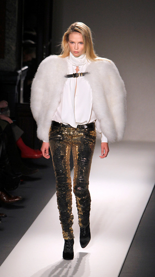 Illustration for article titled Balmain Has The Midas Touch!